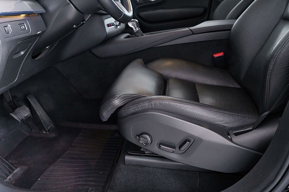 Volvo XC90 15 of 30