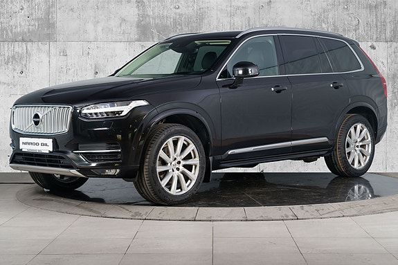 Volvo XC90 4 of 30