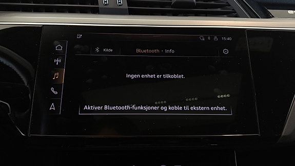 Audi e-tron 29 of 30
