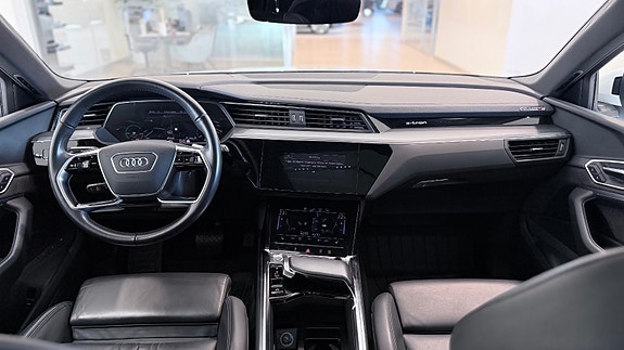 Audi e-tron 19 of 30