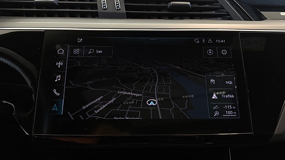 Audi e-tron 27 of 30