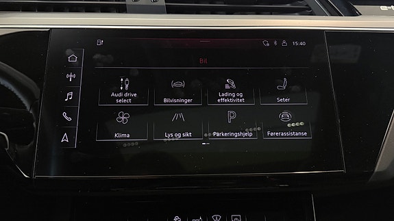 Audi e-tron 26 of 30