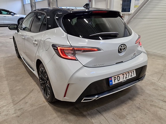 Toyota Corolla 9 of 30