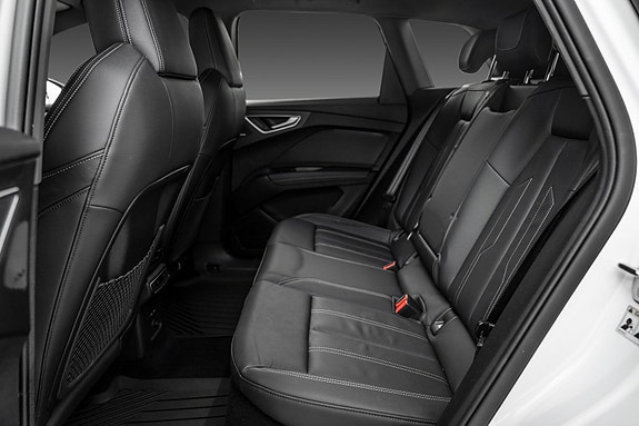 Audi Q4 e-tron 10 of 30