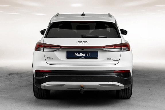 Audi Q4 e-tron 7 of 30