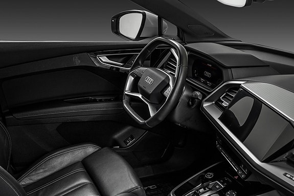 Audi Q4 e-tron 12 of 30