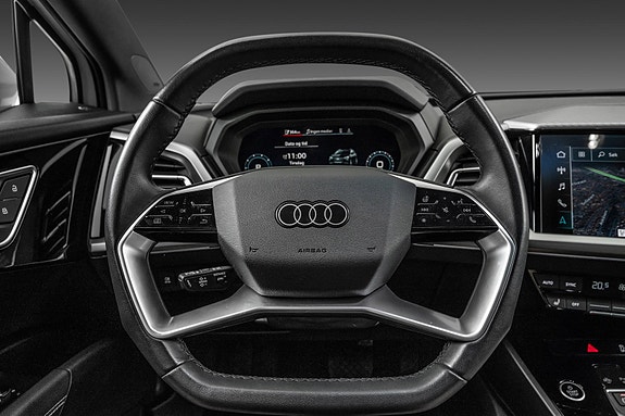 Audi Q4 e-tron 13 of 30