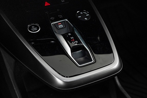 Audi Q4 e-tron 17 of 30