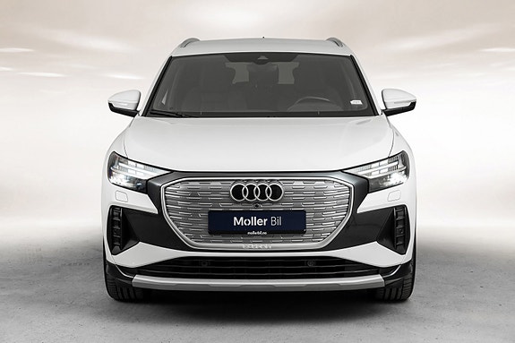 Audi Q4 e-tron 4 of 30