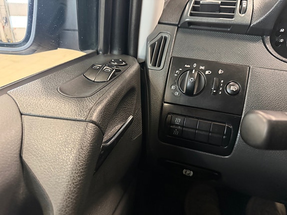 Mercedes-Benz Vito 13 of 14
