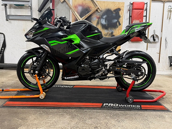 Kawasaki Ninja 400 8 of 19