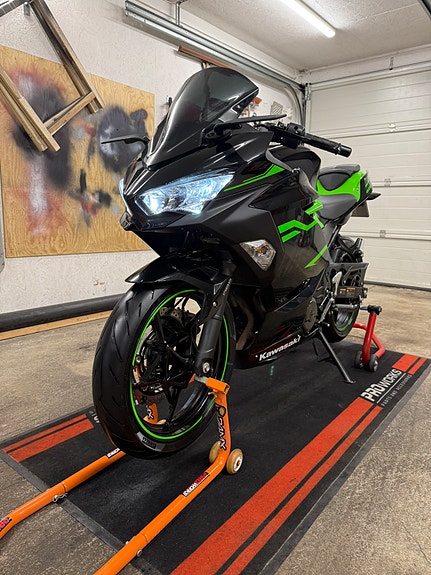 Kawasaki Ninja 400 7 of 19