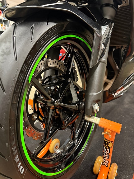 Kawasaki Ninja 400 16 of 19