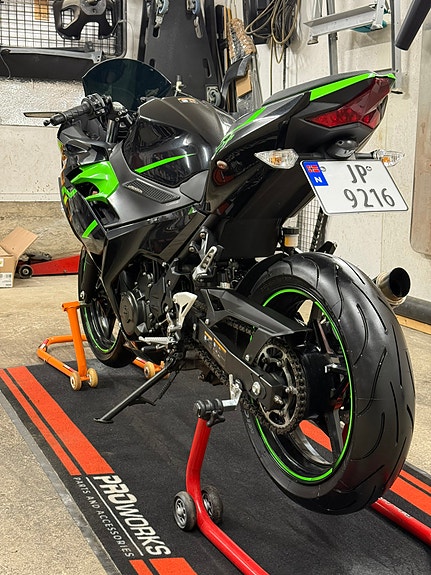 Kawasaki Ninja 400 5 of 19