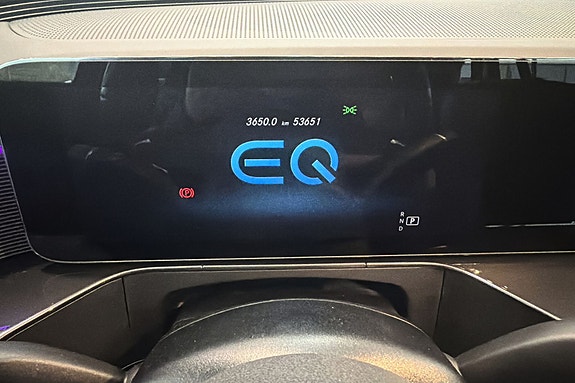 Mercedes-Benz EQC400 19 of 30