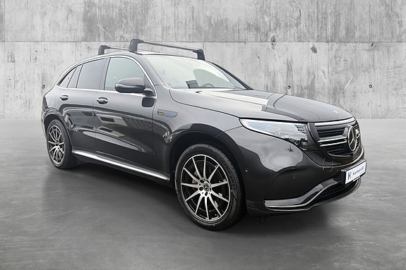 Mercedes-Benz EQC400 2 of 30