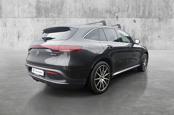 Mercedes-Benz EQC400 5 of 30