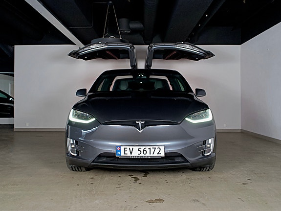 Tesla Model X 3 of 27