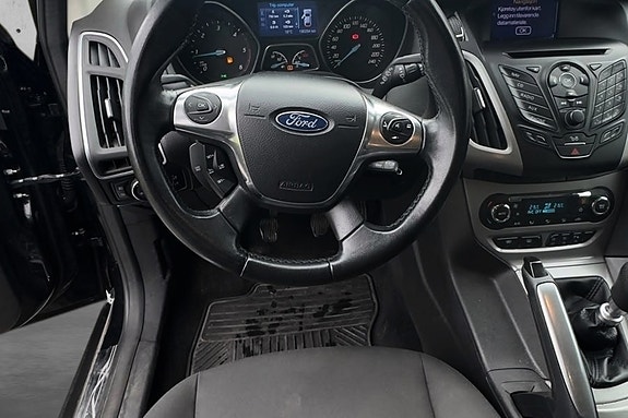Ford Focus 13 of 15