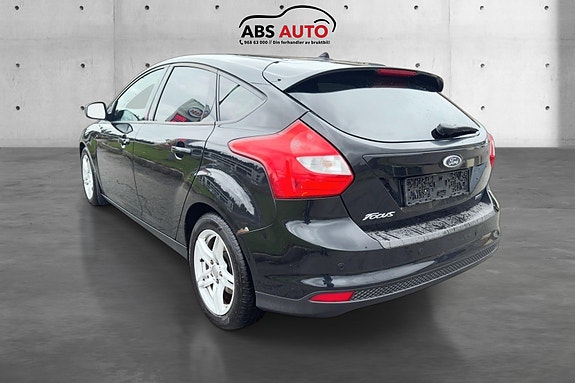 Ford Focus 4 of 15