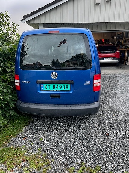 Volkswagen Caddy Maxi 3 of 5