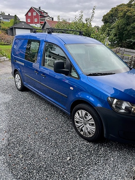 Volkswagen Caddy Maxi 2 of 5