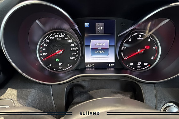 Mercedes-Benz GLC220 d 14 of 23