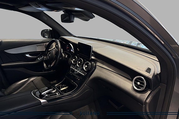Mercedes-Benz GLC220 d 16 of 23