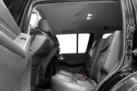 Nissan Pathfinder 13 of 15