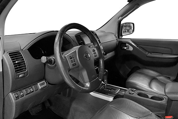 Nissan Pathfinder 6 of 15