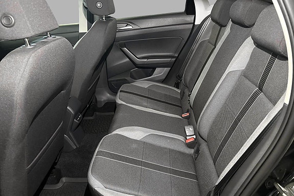 Volkswagen Polo 17 of 23