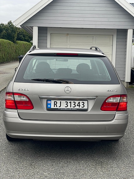 Mercedes-Benz 260 E 4 of 11