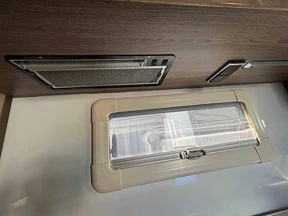 KABE TM C 740,, 1160 kg nyttelast , AC, solcelle, gassuttak, ledstripe markise, litium….. 13 of 30