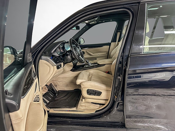 BMW X5 11 of 30