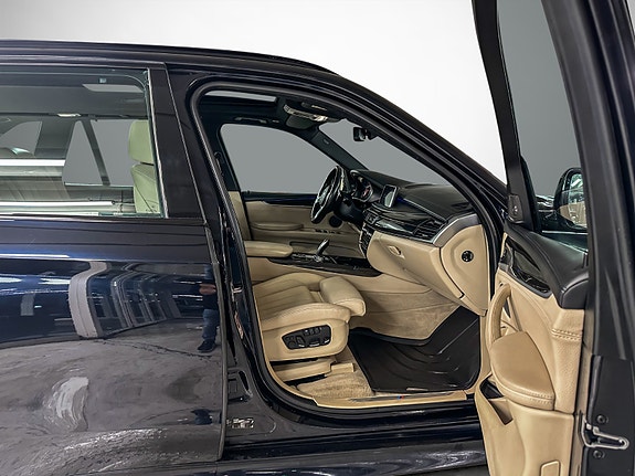 BMW X5 21 of 30