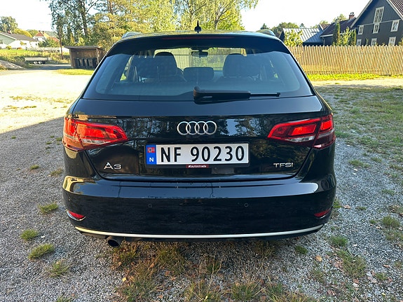 Audi A3 8 of 12