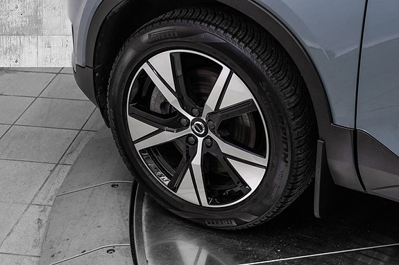 Volvo XC40 9 of 29