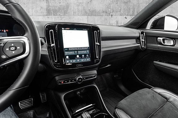 Volvo XC40 19 of 29