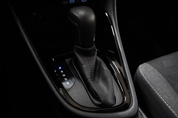 Toyota Yaris 23 of 27