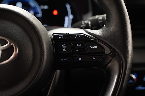 Toyota Yaris 26 of 27