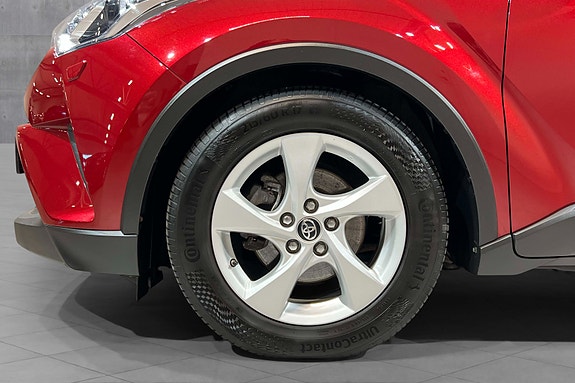 Toyota C-HR 17 of 28