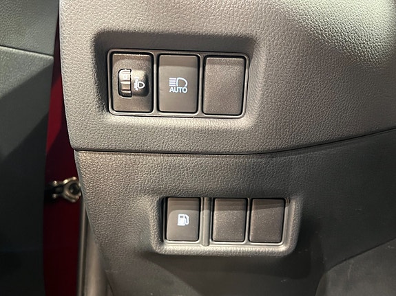 Toyota C-HR 20 of 28