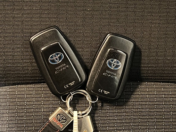 Toyota C-HR 28 of 28
