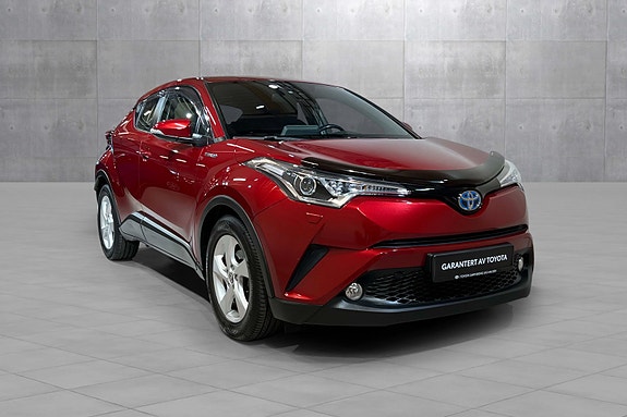 Toyota C-HR 7 of 28