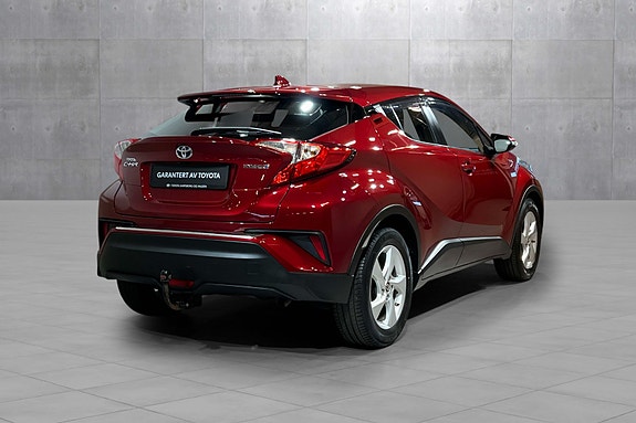 Toyota C-HR 5 of 28