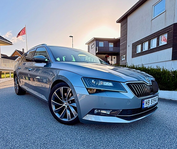 Skoda Superb 5 of 30