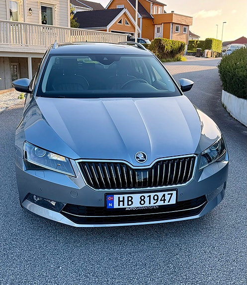 Skoda Superb 17 of 30