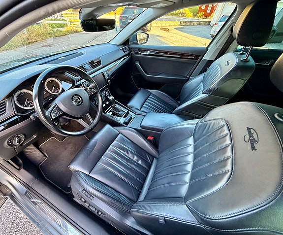 Skoda Superb 22 of 30