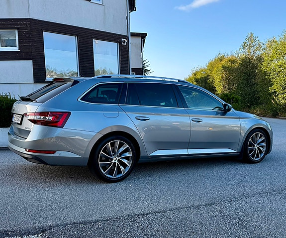 Skoda Superb 20 of 30