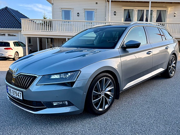 Skoda Superb 6 of 30